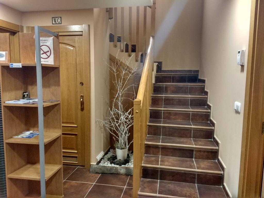 Casa Tau Pension Larrasoana Buitenkant foto